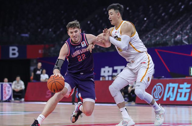 风云突变广州队赛后战术微调，NBA常规赛版图或变，悬念犹存，轮换策略成焦点的简单介绍